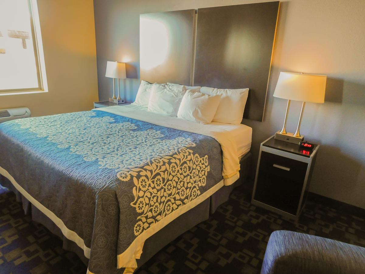 Days Inn & Suites By Wyndham Pocahontas - thumb 31