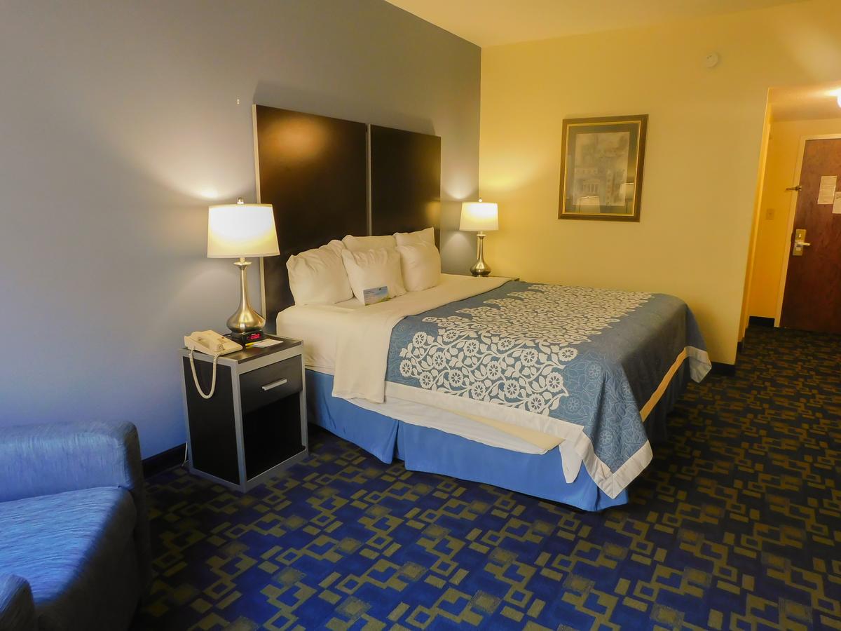 Days Inn & Suites By Wyndham Pocahontas - thumb 26