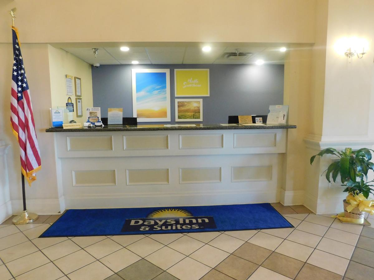 Days Inn & Suites By Wyndham Pocahontas - thumb 2