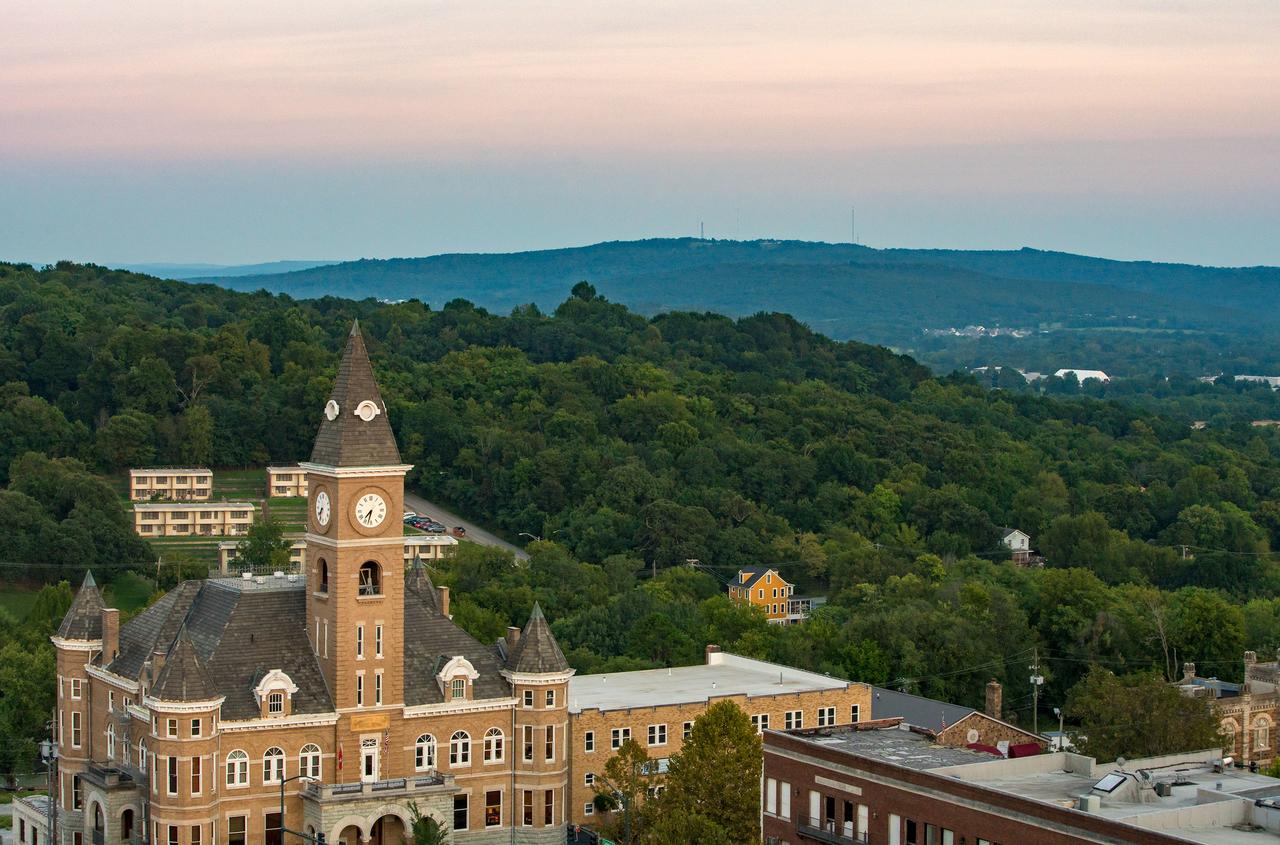 Graduate Fayetteville - thumb 36