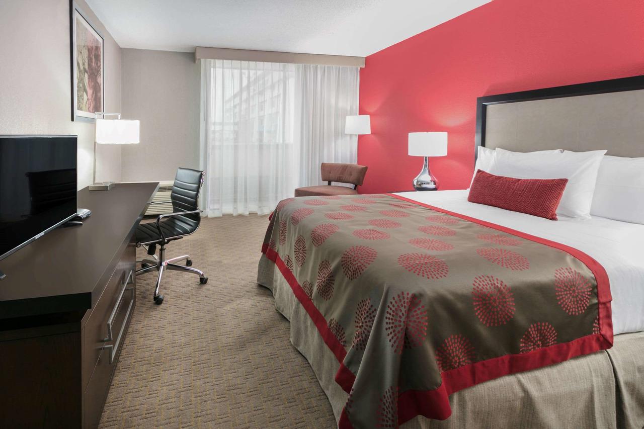 Ramada By Wyndham Texarkana - thumb 44