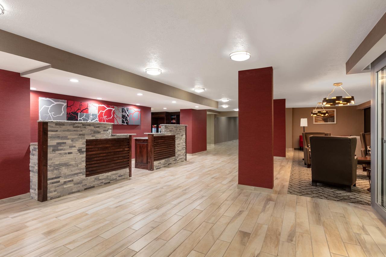 Ramada By Wyndham Texarkana - thumb 20
