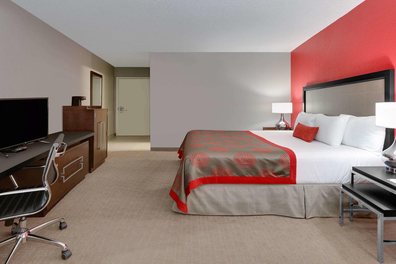 Ramada By Wyndham Texarkana - thumb 33