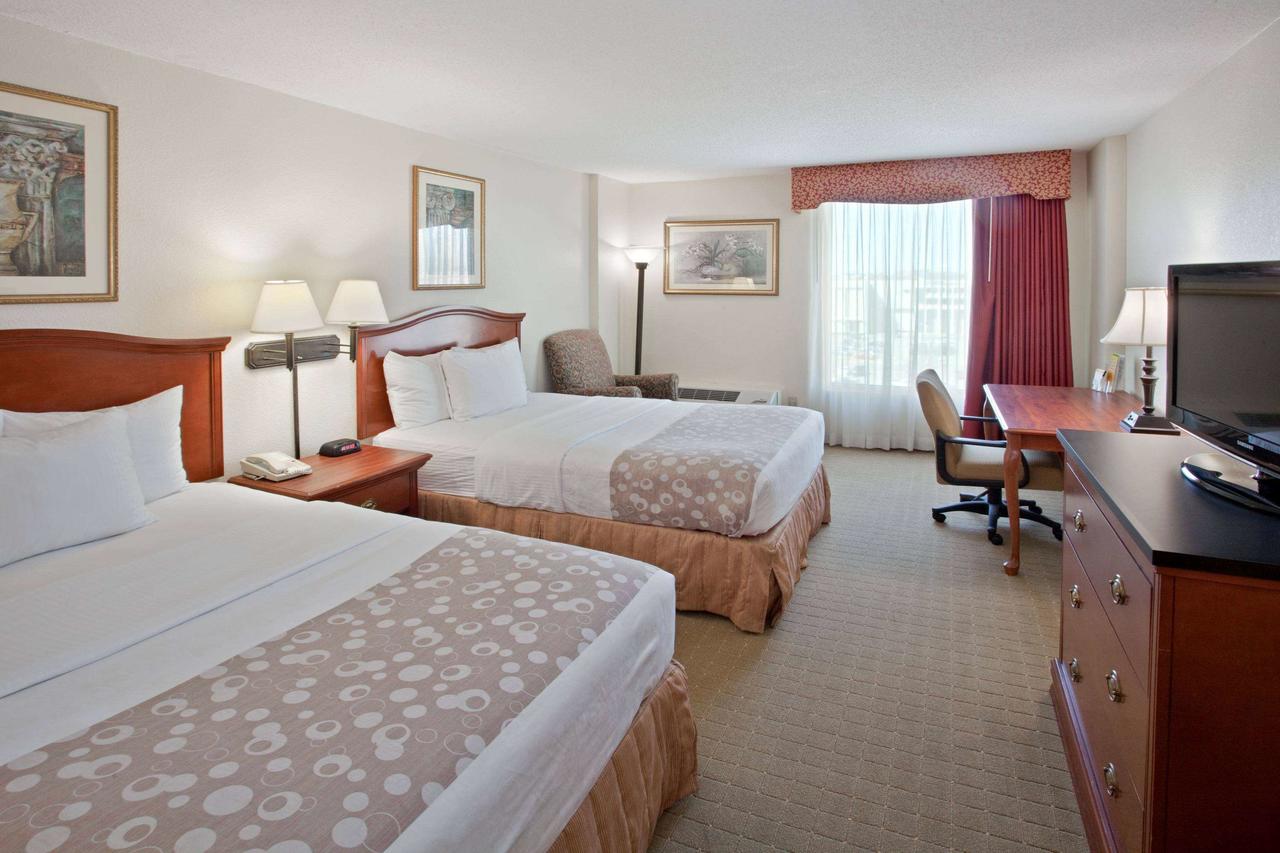 La Quinta By Wyndham Downtown Conference Center - thumb 11