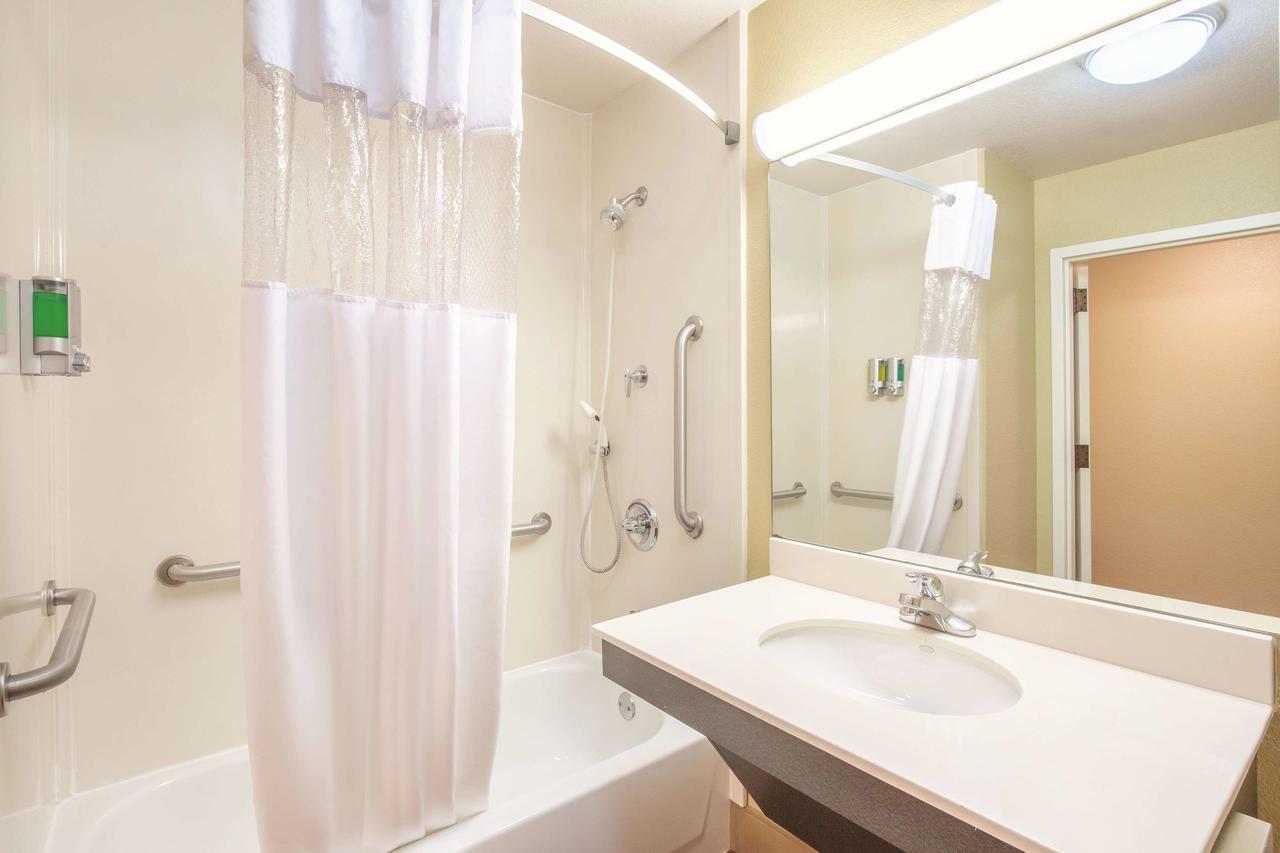 La Quinta By Wyndham Bentonville - thumb 15