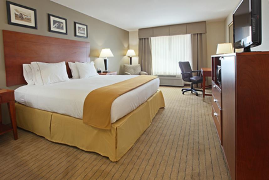 Holiday Inn Express & Suites Searcy - thumb 5