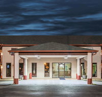 Super 8 by Wyndham Malvern - Orlando Tourists