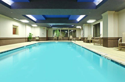 Holiday Inn Express & Suites Maumelle - thumb 1