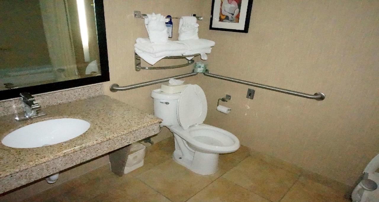 Best Western Plus JFK Inn & Suites - thumb 8
