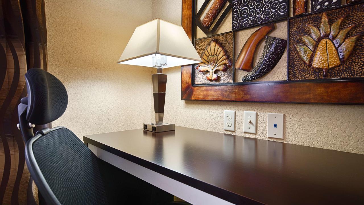 Best Western Plus JFK Inn & Suites - thumb 9