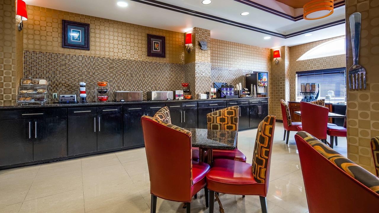 Best Western Plus JFK Inn & Suites - thumb 34