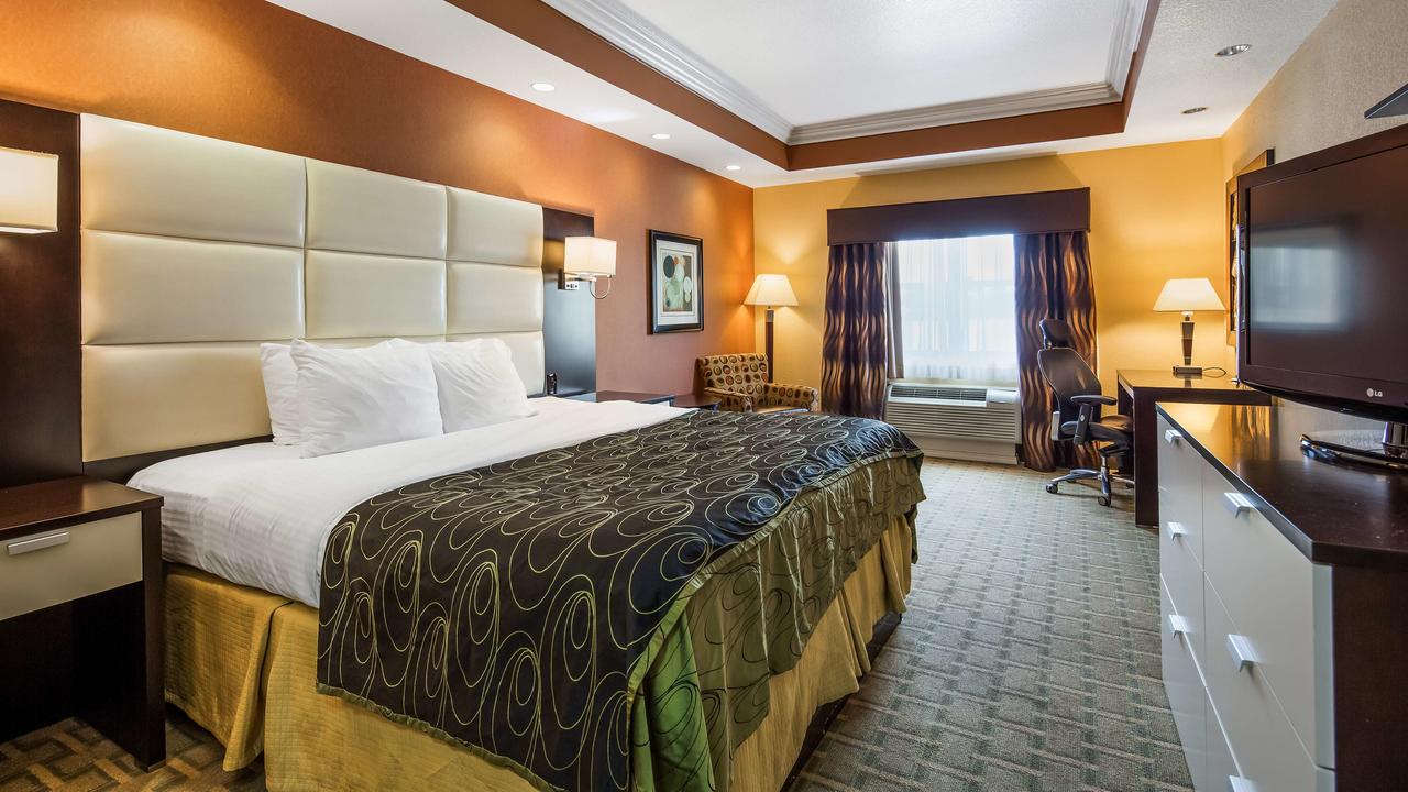 Best Western Plus JFK Inn & Suites - thumb 29