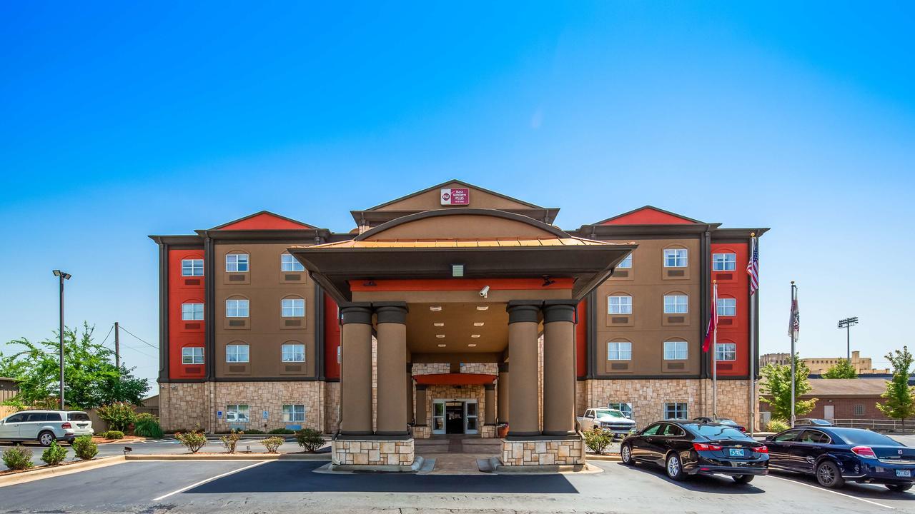 Best Western Plus JFK Inn & Suites - thumb 30