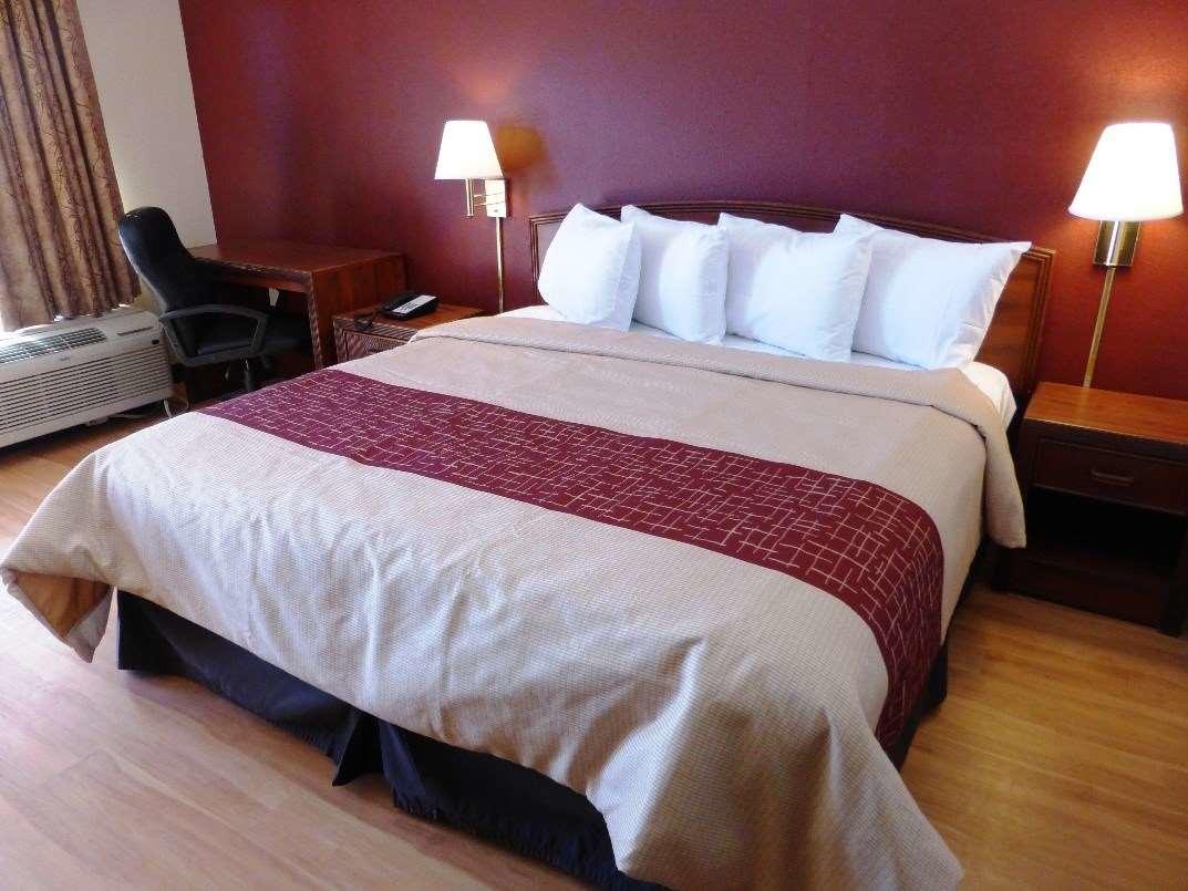Red Roof Inn Texarkana - thumb 2