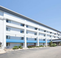 Baymont by Wyndham Texarkana - Orlando Tourists