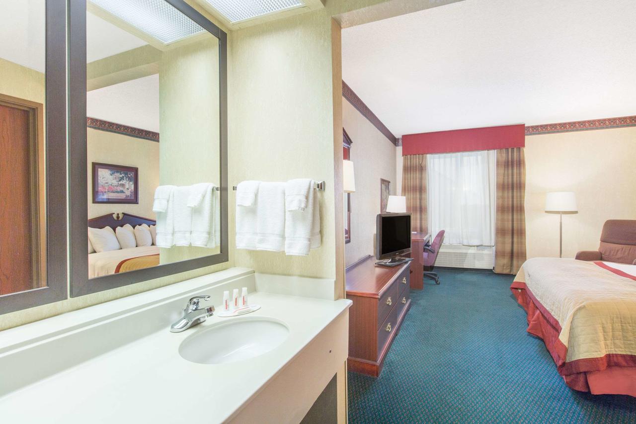 Baymont By Wyndham Jonesboro - thumb 29