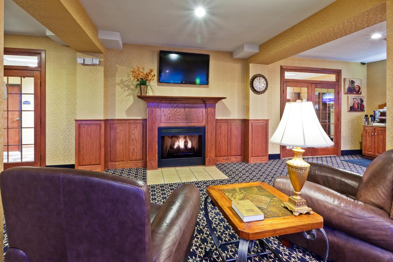 Holiday Inn Express Hotel & Suites Paragould - thumb 3
