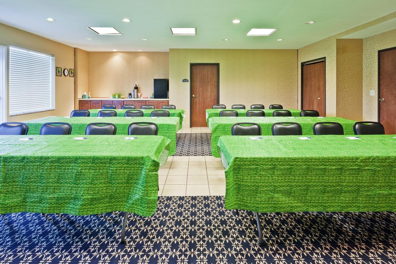Holiday Inn Express Hotel & Suites Paragould - thumb 18