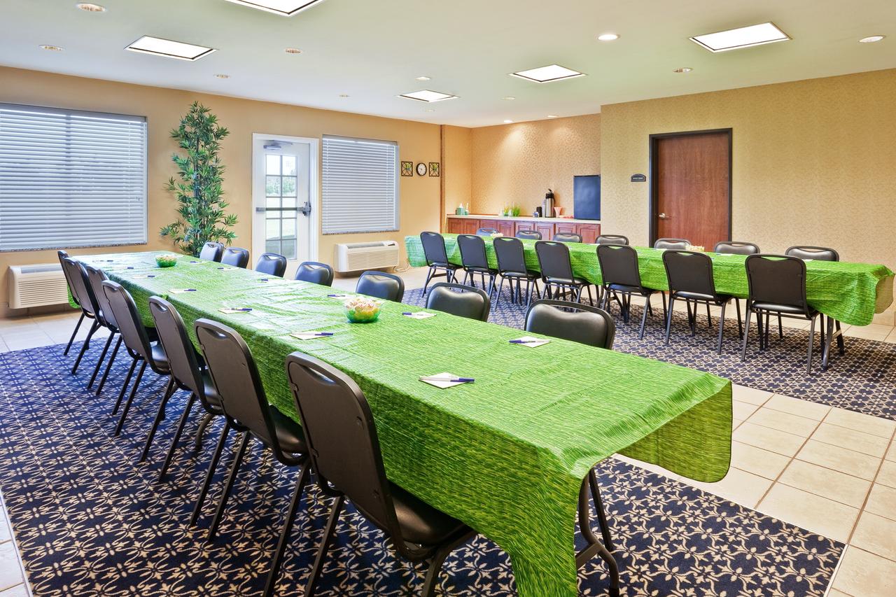 Holiday Inn Express Hotel & Suites Paragould - thumb 19