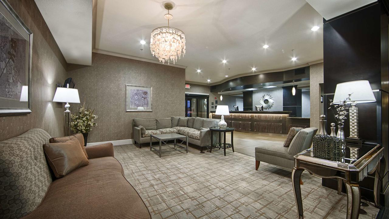Best Western Plus Texarkana Inn And Suites - thumb 0