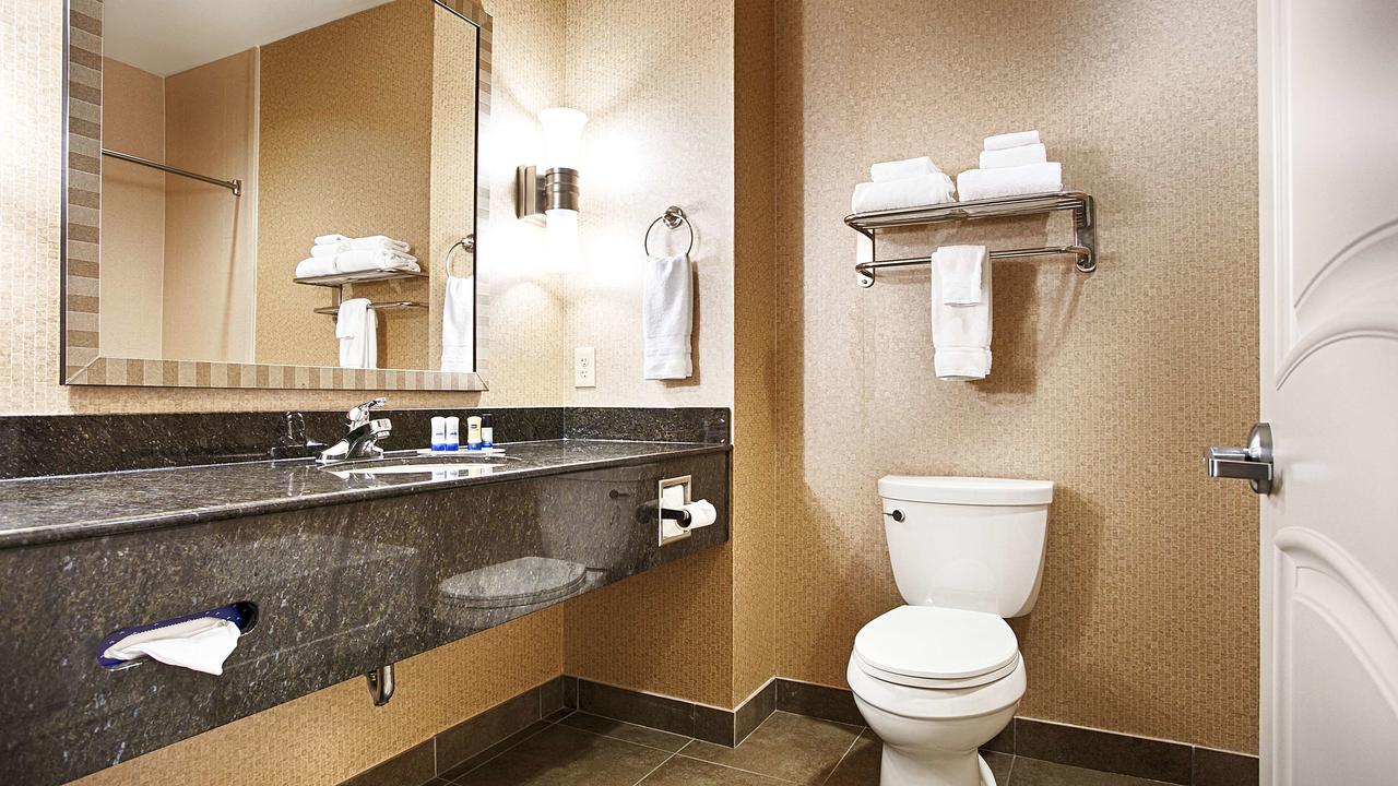 Best Western Plus Texarkana Inn And Suites - thumb 16