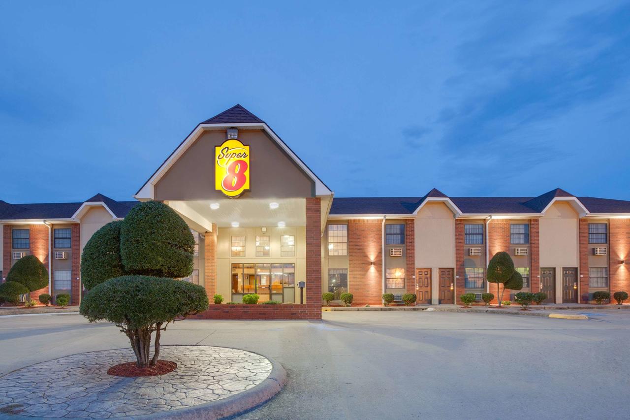 Super 8 By Wyndham Morrilton - thumb 0