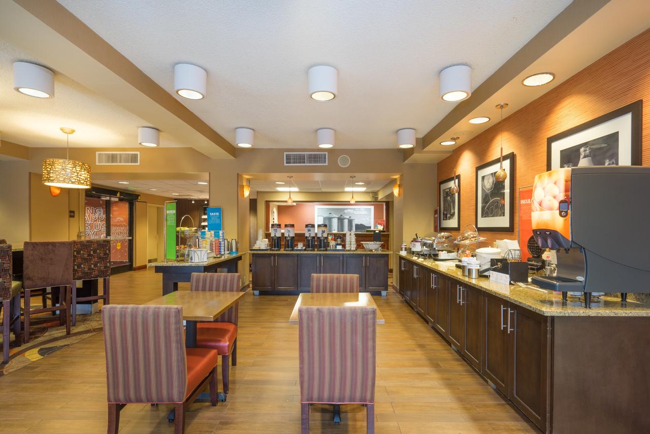 Hampton Inn Jonesboro - thumb 25
