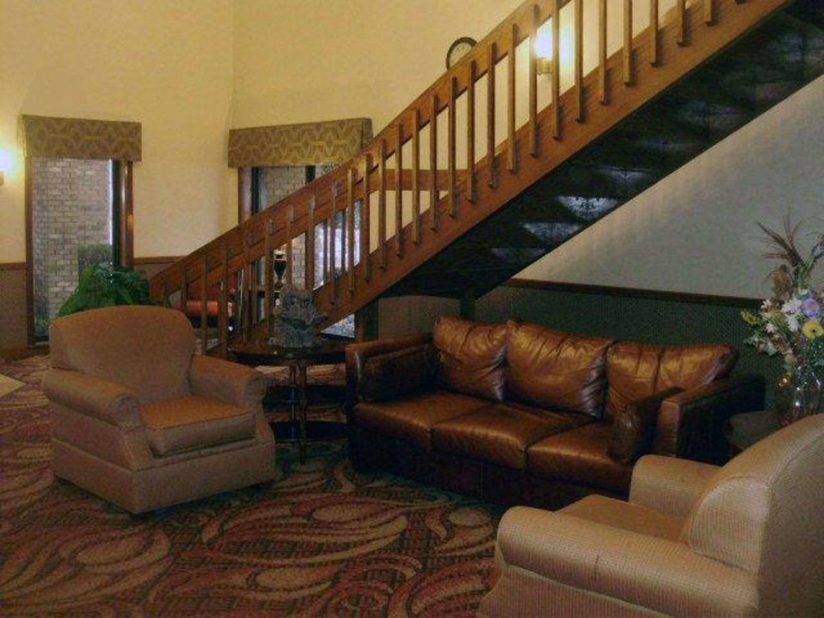 Quality Inn & Suites Searcy I-67 - thumb 1