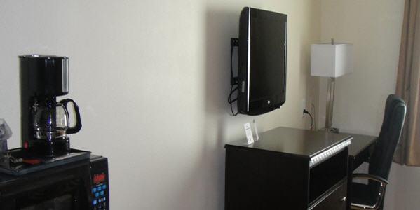 Regency Inn & Suites - thumb 2
