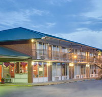 Days Inn by Wyndham Newport - Orlando Tourists