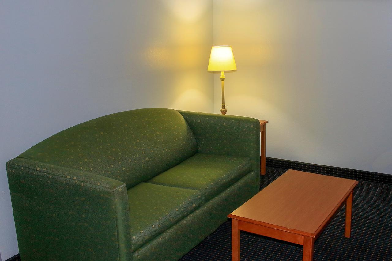 Econo Lodge Inn & Suites Pritchard Road North Little Rock - thumb 6