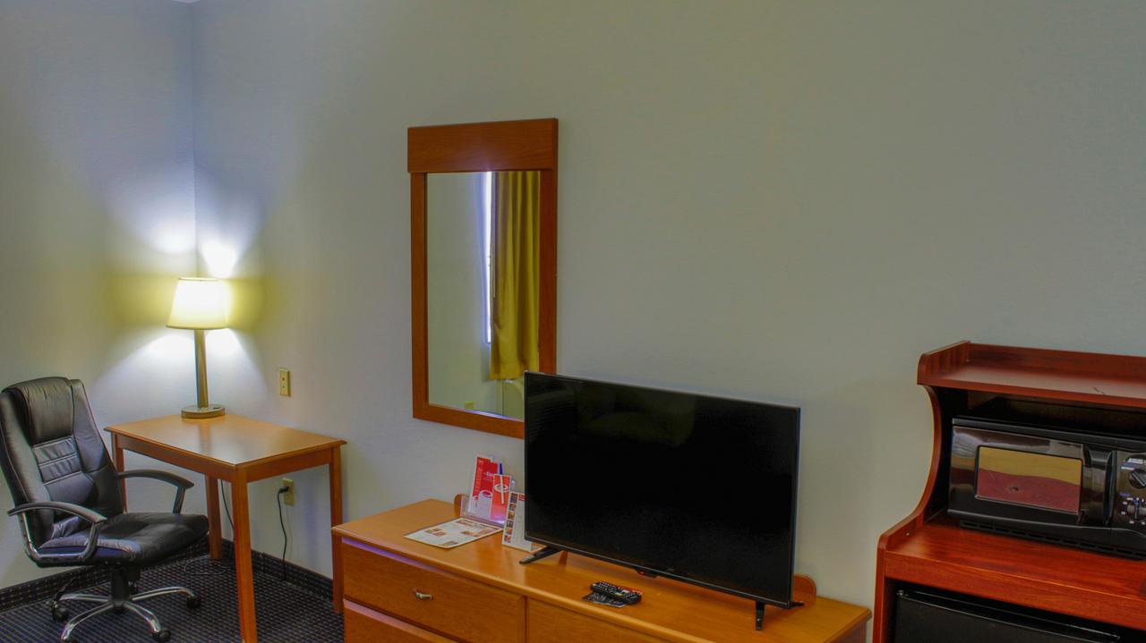 Econo Lodge Inn & Suites Pritchard Road North Little Rock - thumb 13