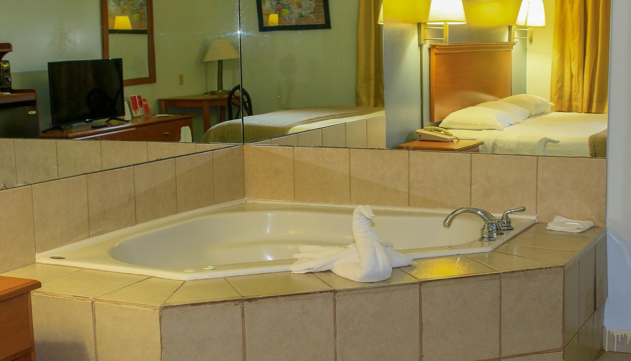 Econo Lodge Inn & Suites Pritchard Road North Little Rock - thumb 23