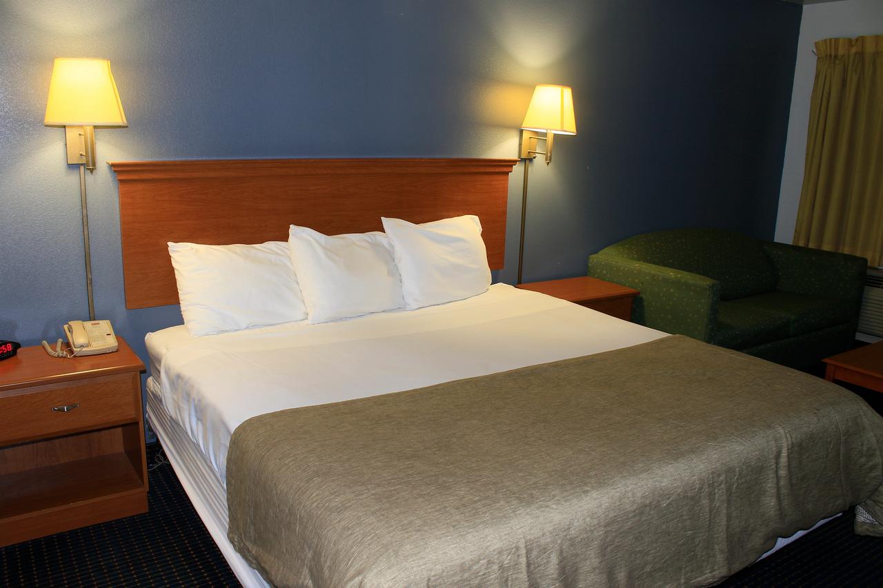 Econo Lodge Inn & Suites Pritchard Road North Little Rock - thumb 11