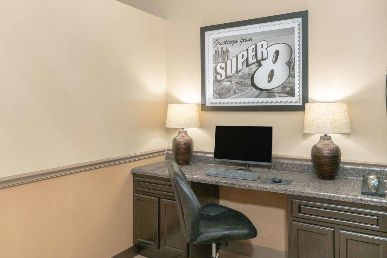 Super 8 By Wyndham North Little Rock/McCain - thumb 3