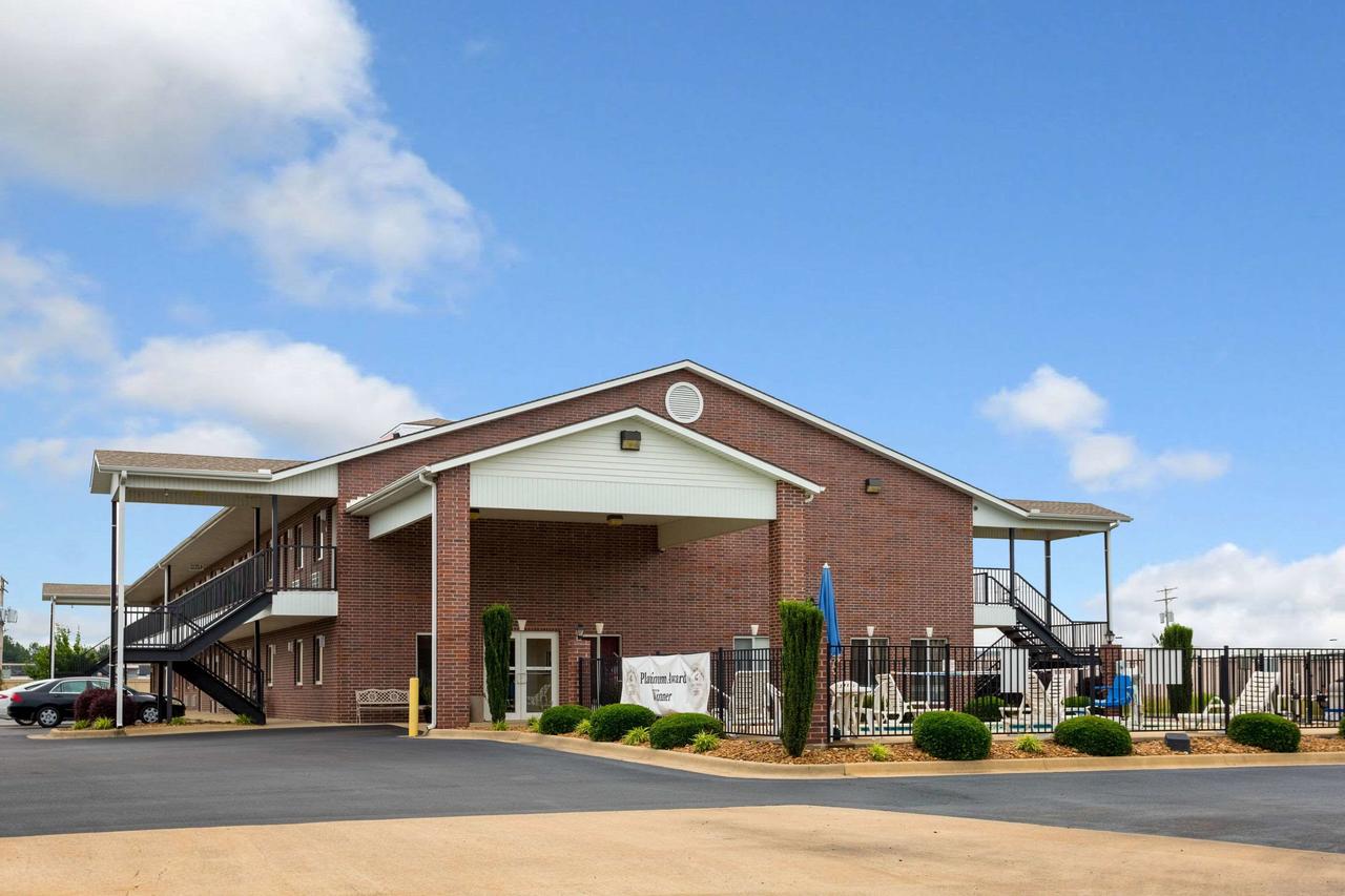 Econo Lodge Inn & Suites Searcy - thumb 2