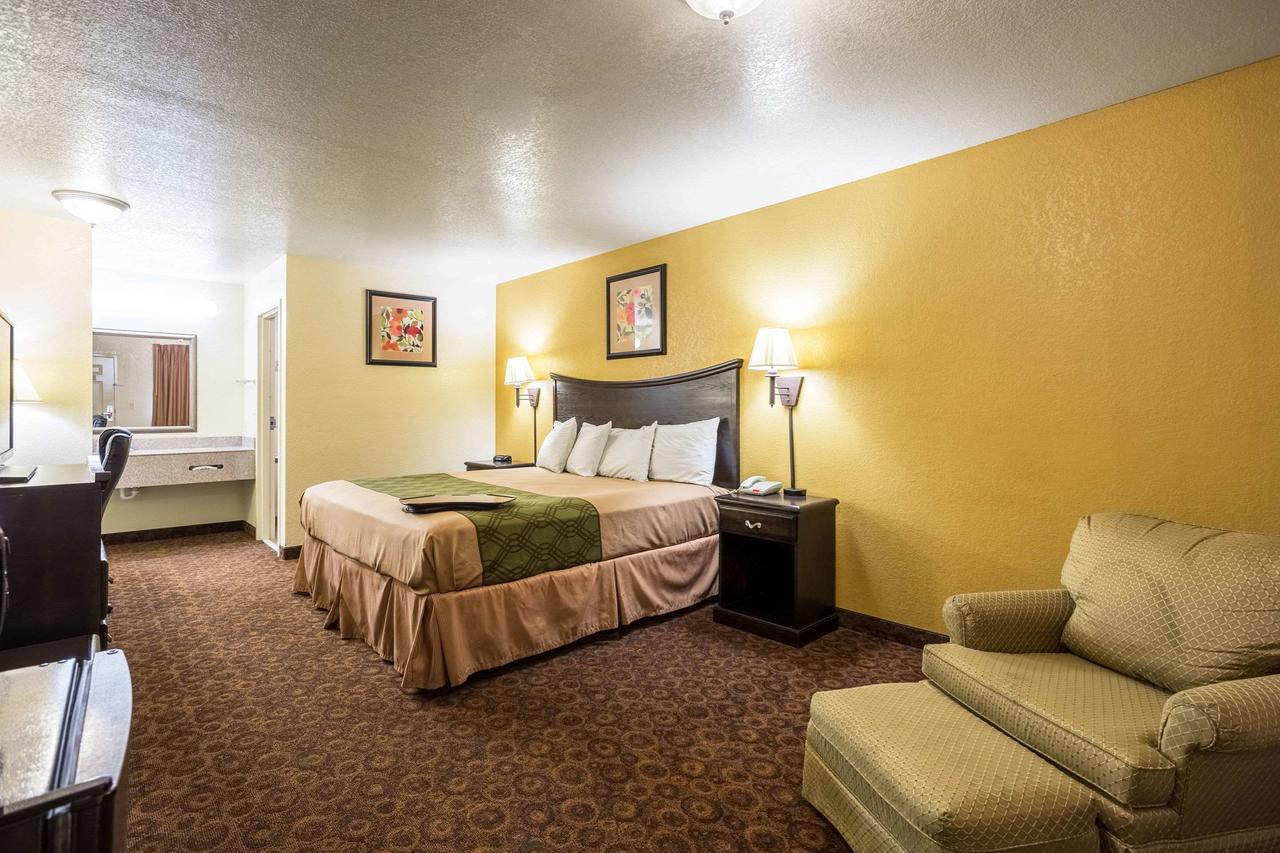 Econo Lodge Inn & Suites Searcy - thumb 7