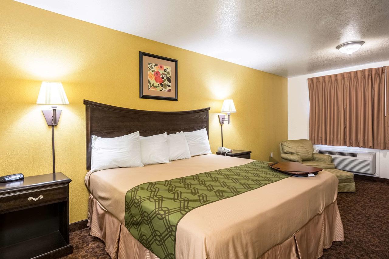 Econo Lodge Inn & Suites Searcy - thumb 16