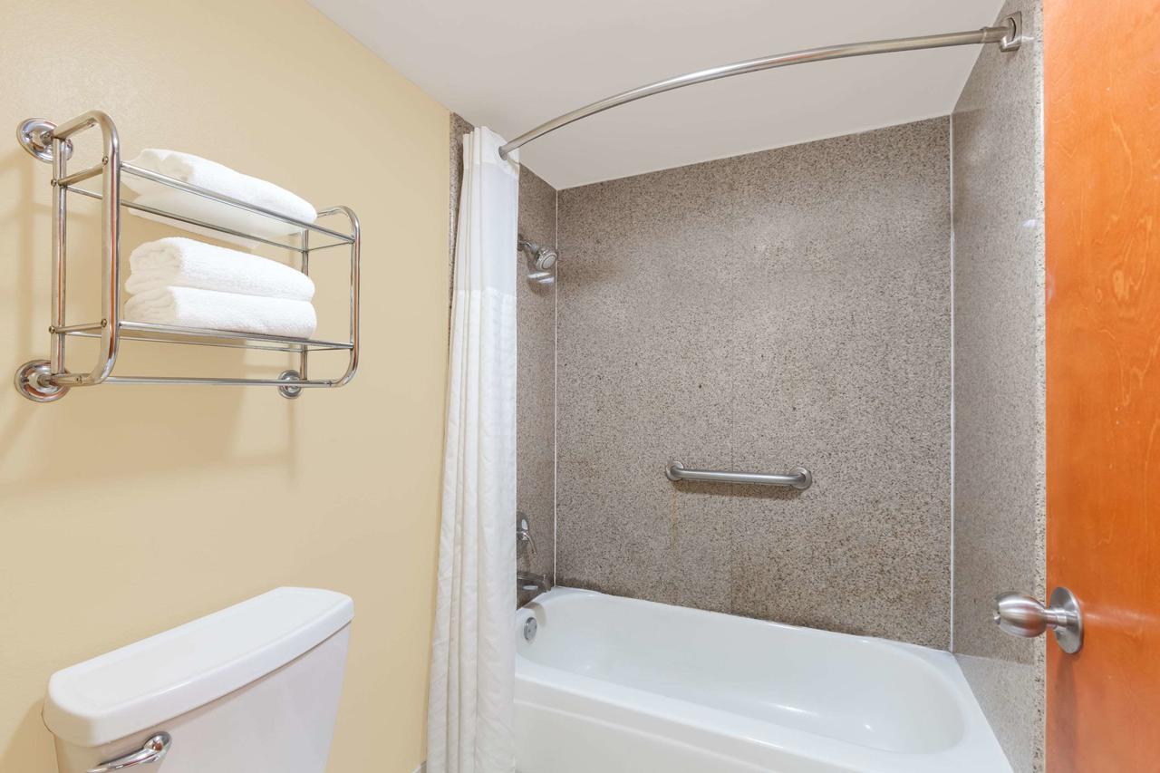 Super 8 By Wyndham Jacksonville AR - thumb 12