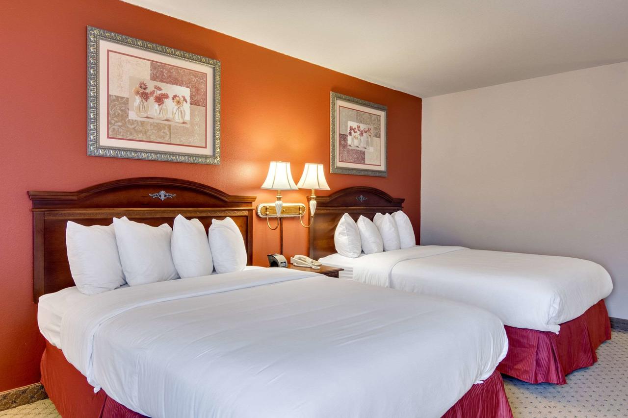 Quality Inn Jacksonville - thumb 3