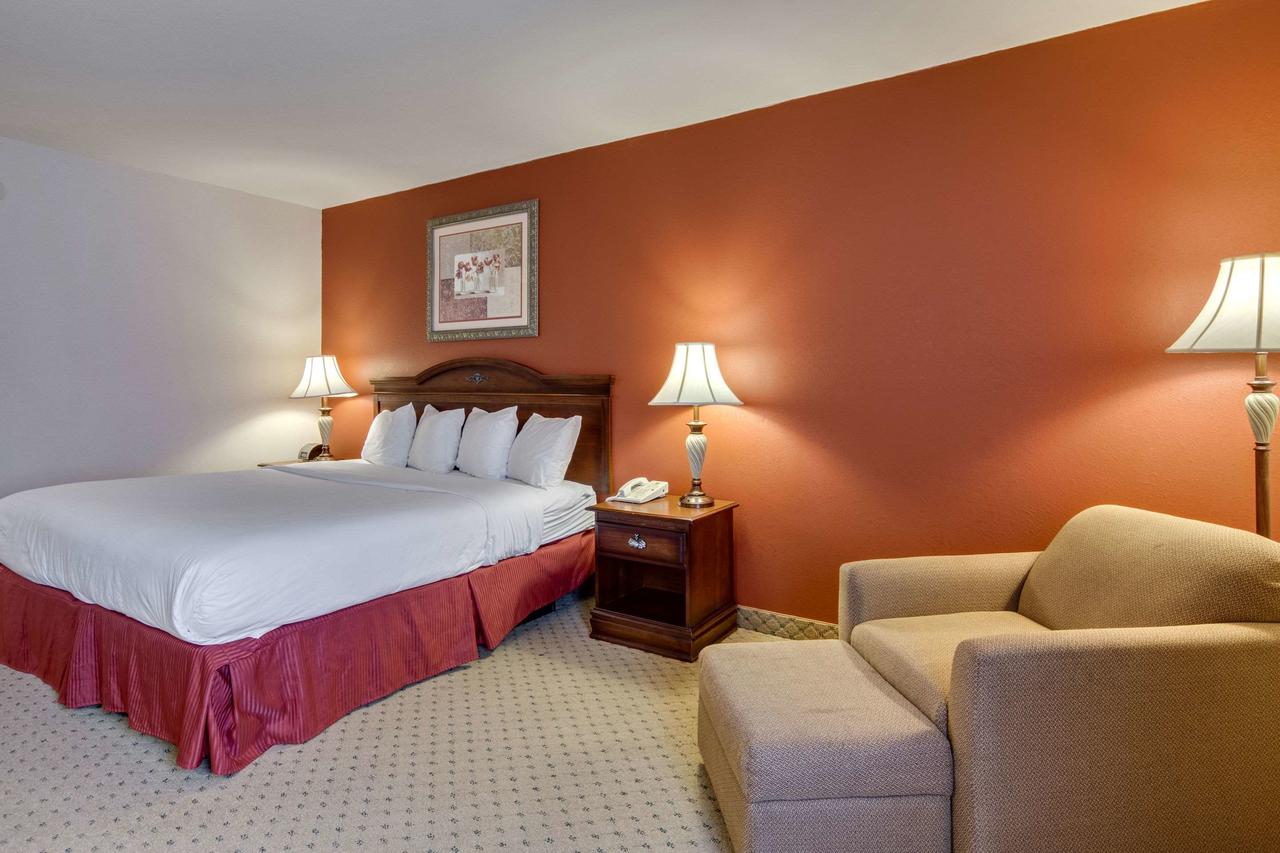 Quality Inn Jacksonville - thumb 23