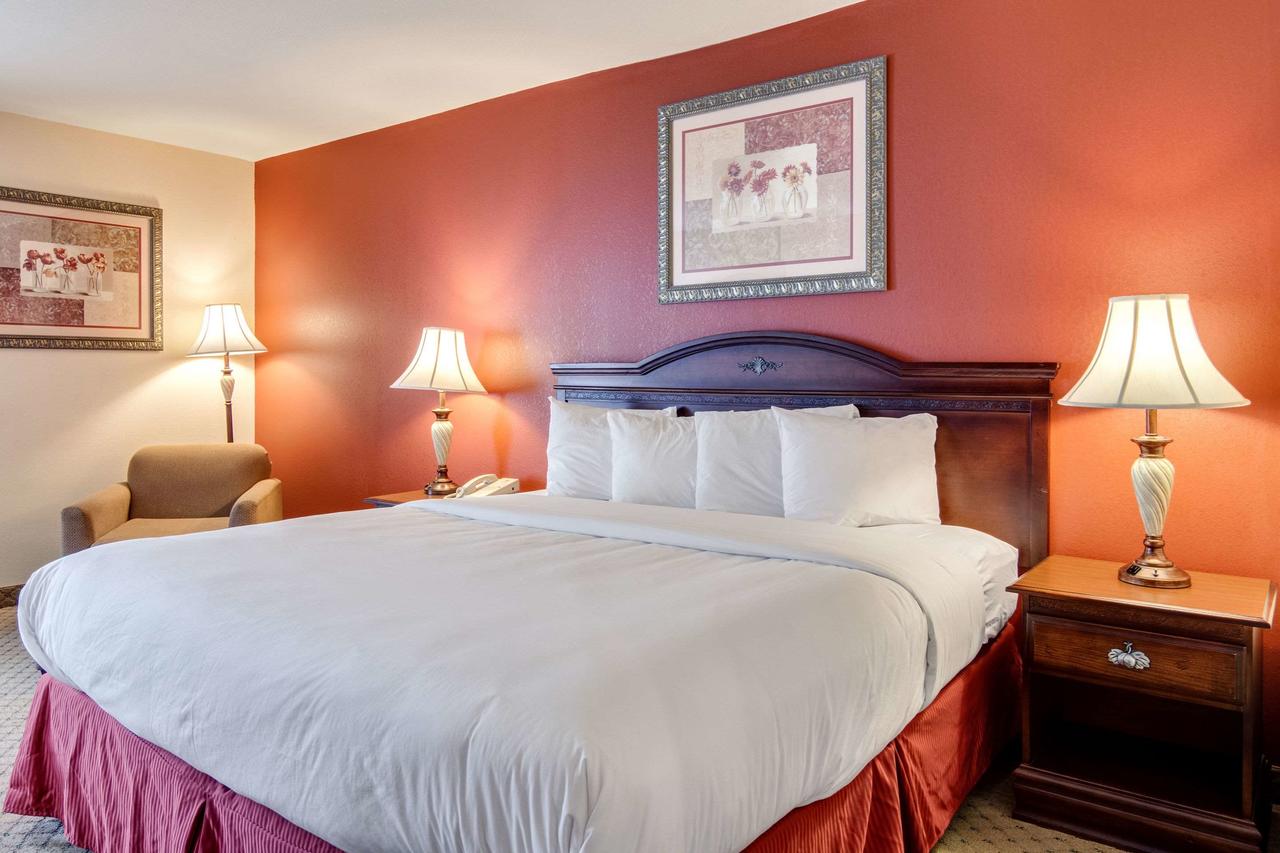 Quality Inn Jacksonville - thumb 25
