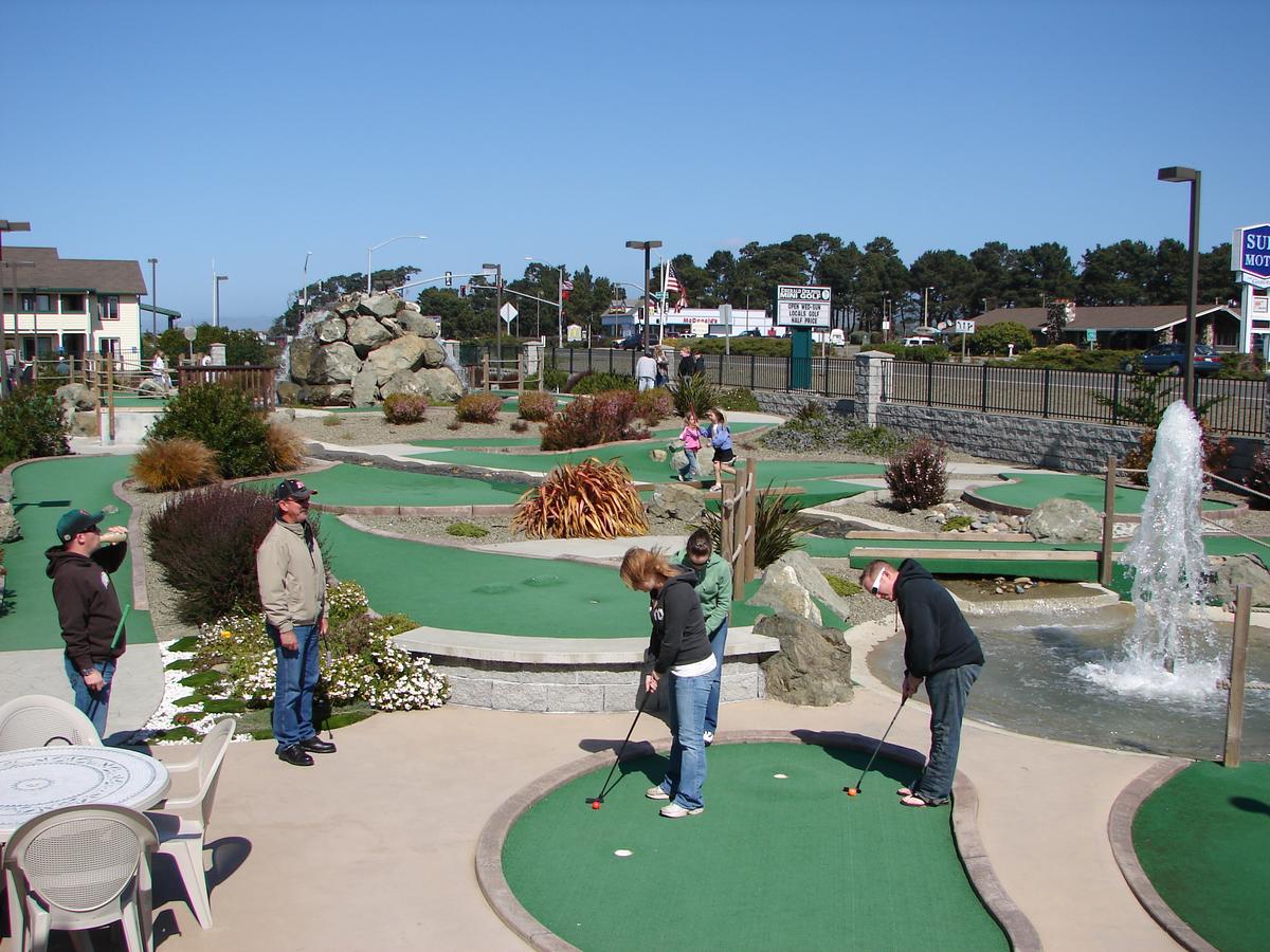 Emerald Dolphin Inn & Mini Golf - thumb 35