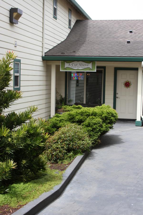 Emerald Dolphin Inn & Mini Golf - thumb 30