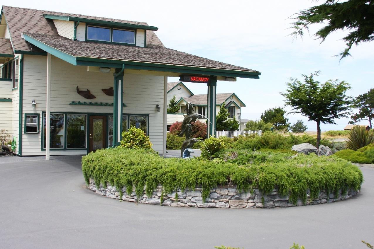 Emerald Dolphin Inn & Mini Golf - thumb 44