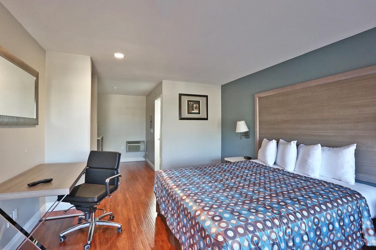 Hotel 414 Anaheim - thumb 26