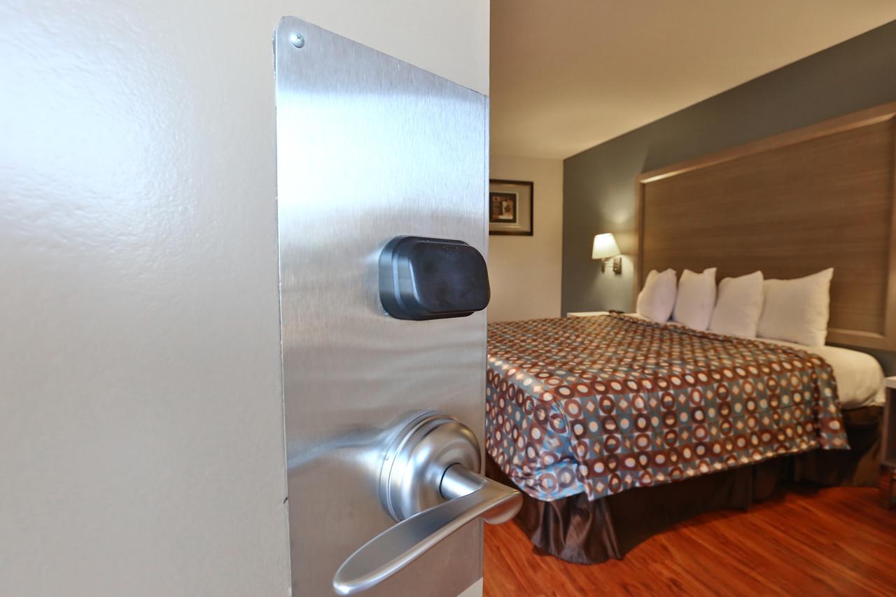 Hotel 414 Anaheim - thumb 23