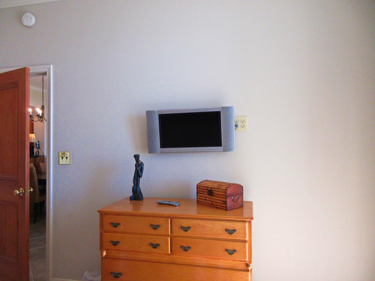 The Inn 210 - Two Bedroom Condominium - thumb 8