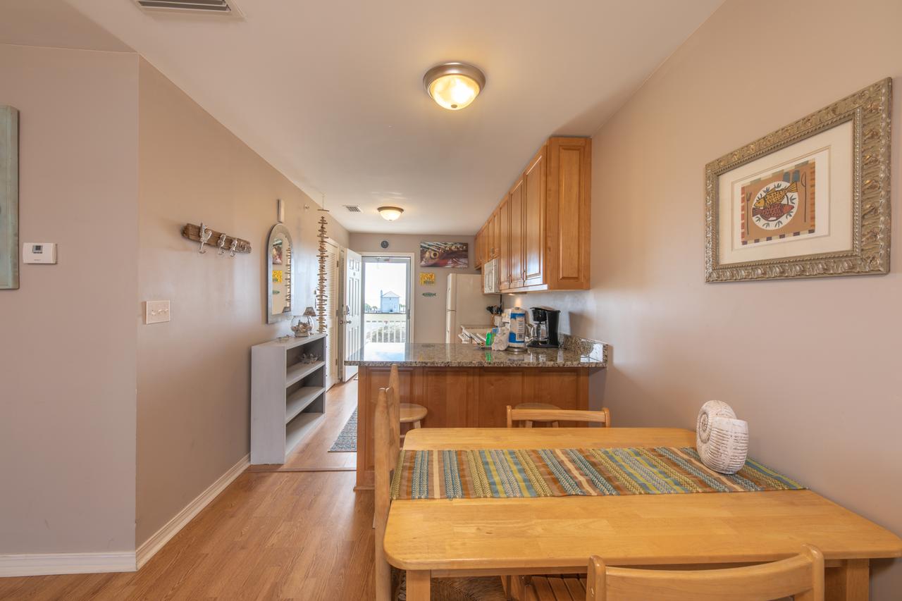 Docks On Old River Unit 7C - thumb 6