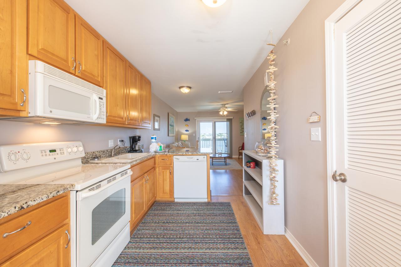 Docks On Old River Unit 7C - thumb 13